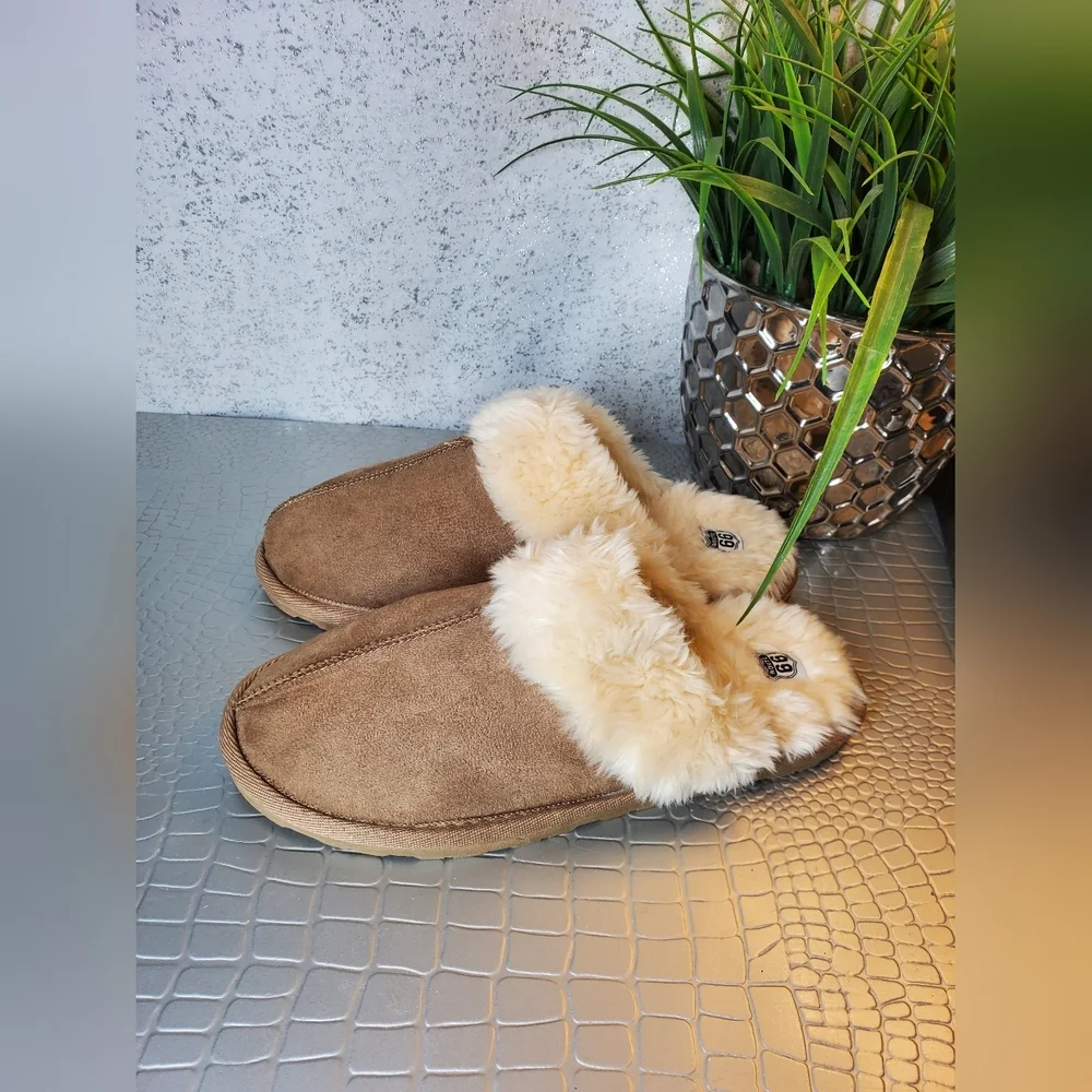 Route 66 NWOB Men's Suede Slippers with Faux Fur Lining Tan Size 7/8